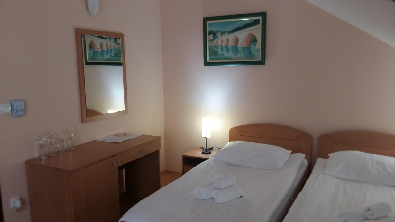 Hôtel Stari Mlin à Vrsac Extérieur photo