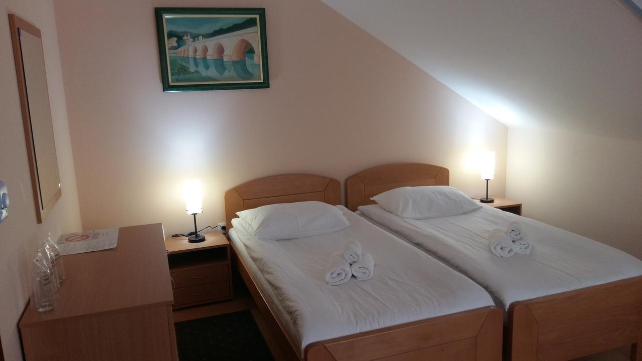 Hôtel Stari Mlin à Vrsac Extérieur photo